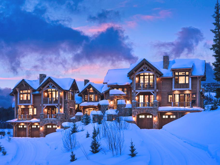 Luxury-Slopeside-Chalets-Montana-01